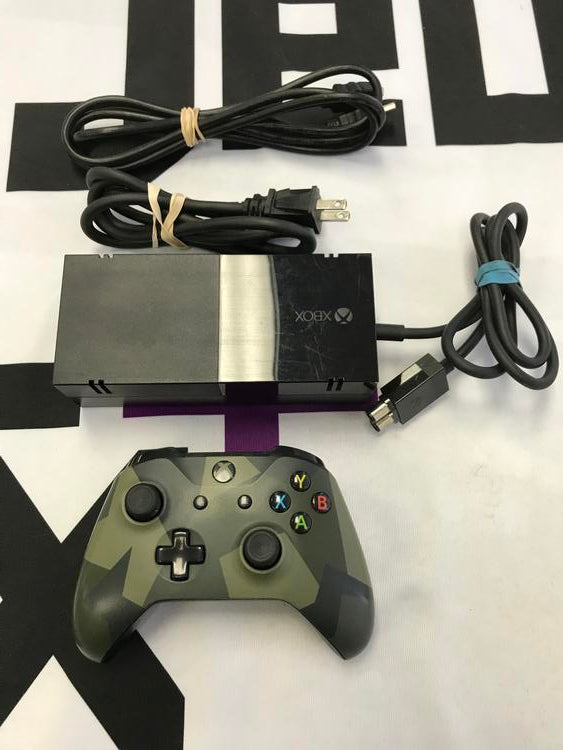 XBOX ONE CALL OF DUTY ADVANCED WARFARE EDITION - 1TB (WITH BOX)