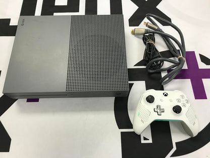 XBOX ONE S GREY - 500GB NO GAME INCLUDED (COMPLETE IN BOX) (used)