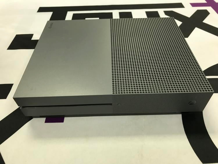 XBOX ONE S GREY - 500GB NO GAME INCLUDED (COMPLETE IN BOX) (used)