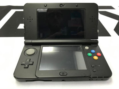 NEW NINTENDO 3DS SUPER MARIO BLACK EDITION (COMPLETE IN BOX)