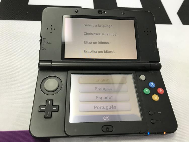 NEW NINTENDO 3DS SUPER MARIO BLACK EDITION (COMPLETE IN BOX)