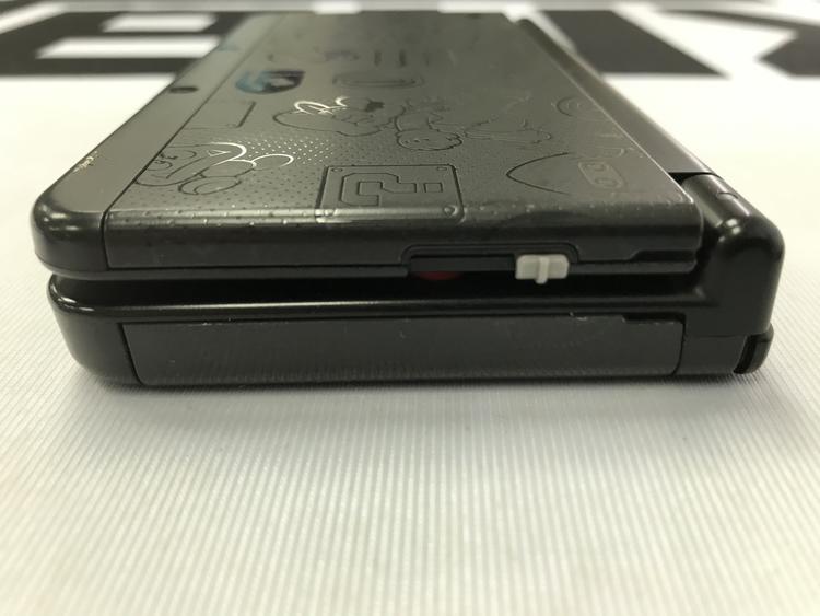 NEW NINTENDO 3DS SUPER MARIO BLACK EDITION (COMPLETE IN BOX)