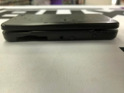 NEW NINTENDO 3DS SUPER MARIO BLACK EDITION (COMPLETE IN BOX)