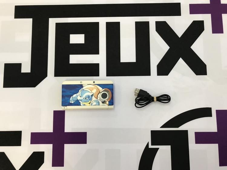 NEW NINTENDO 3DS WHITE WITH BLASTOISE PLATE COVER (usagé)