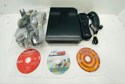 NINTENDO WII MODEL 2 BLACK + REMOTE + NUNCHUK + 3 GAMES
