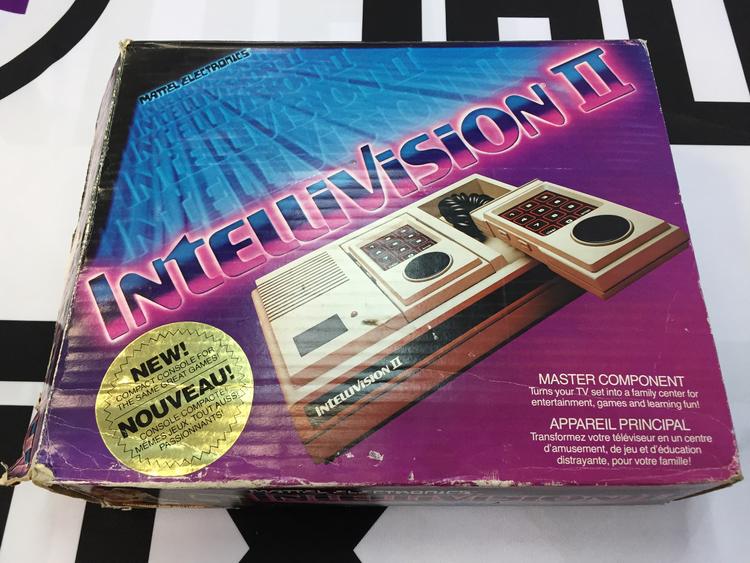 INTELLIVISION II SYSTEM (COMPLETE IN BOX)