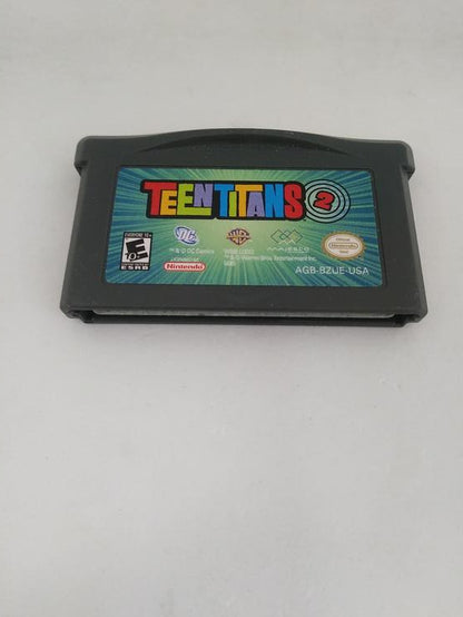 TEEN TITANS 2 (usagé)