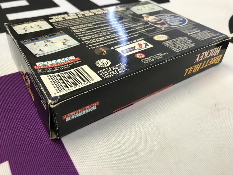 BRETT HULL HOCKEY (COMPLETE IN BOX)